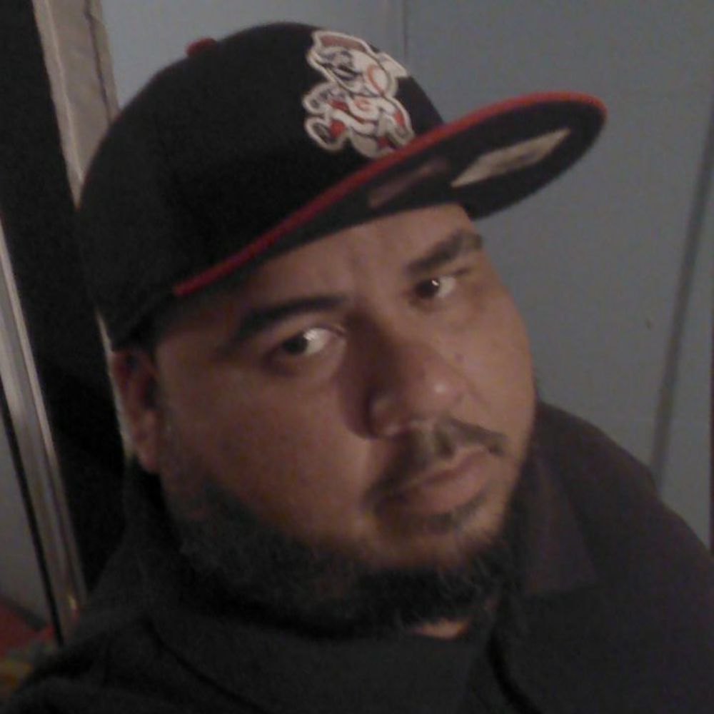 Meet your Posher, Carlos